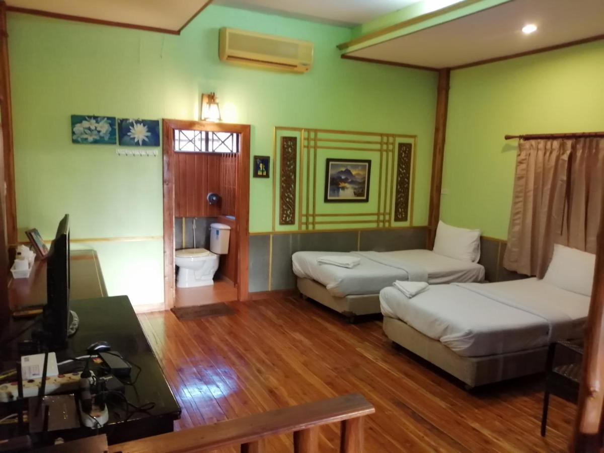 Nang Phraya Resort Phayuha Khirim Exterior photo