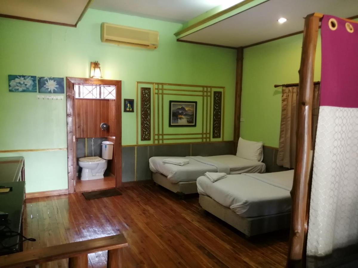 Nang Phraya Resort Phayuha Khirim Exterior photo